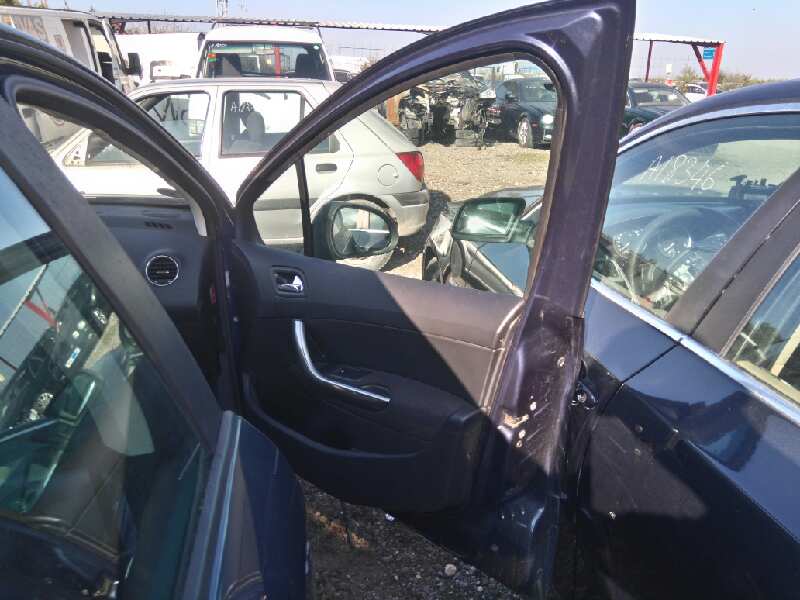 Puerta delantera derecha peugeot 308 1.6 hdi