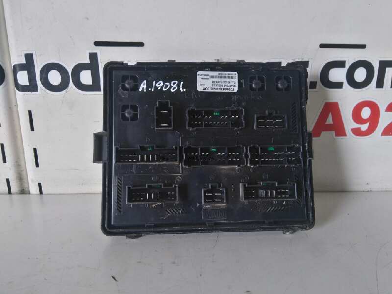  caja reles / fusibles   ssangyong rodius xdi 2.7 turbodiesel cat