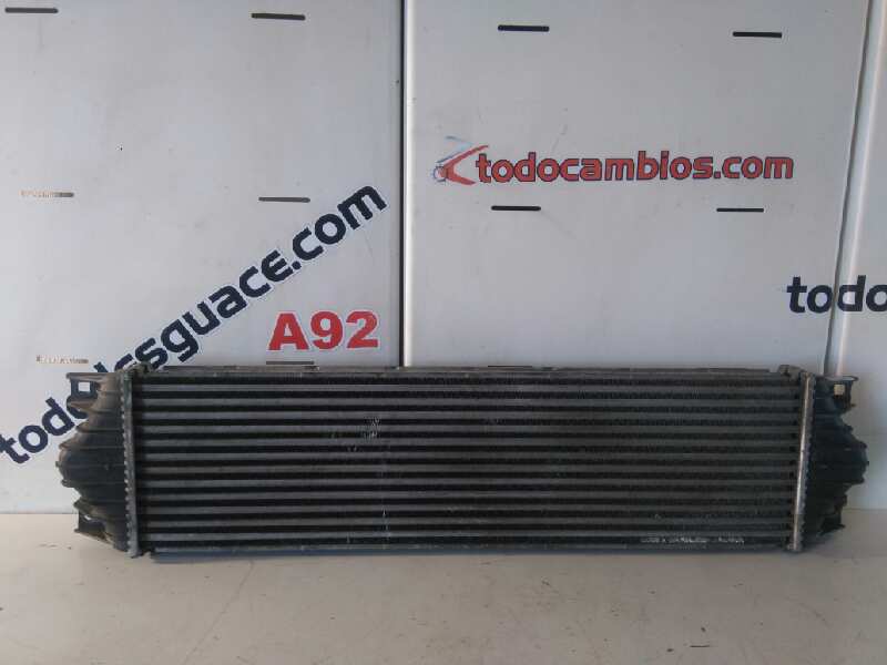 Intercooler 2.5 dci 120