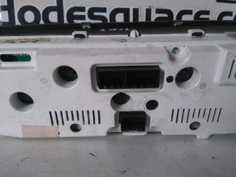 Cuadro instrumentos ssangyong rodius 2.7 xdi