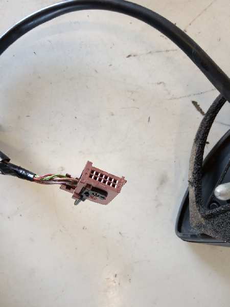 Retrovisor izquierdo electrico peugeot 407 1.6 hdi 110
