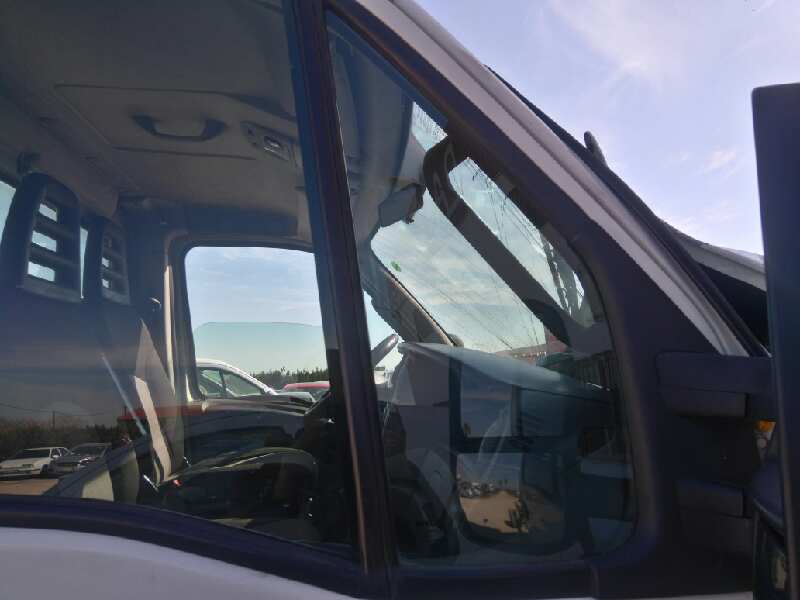 Luna custodia delantera derecha iveco daily pr doppelkabine 35