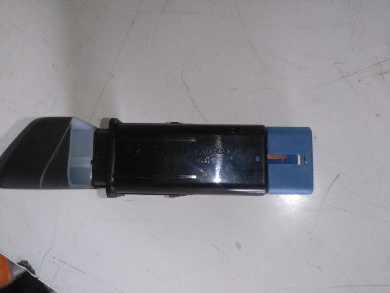Interruptor antiniebla delantero ssangyong rodius 2.7 xdi