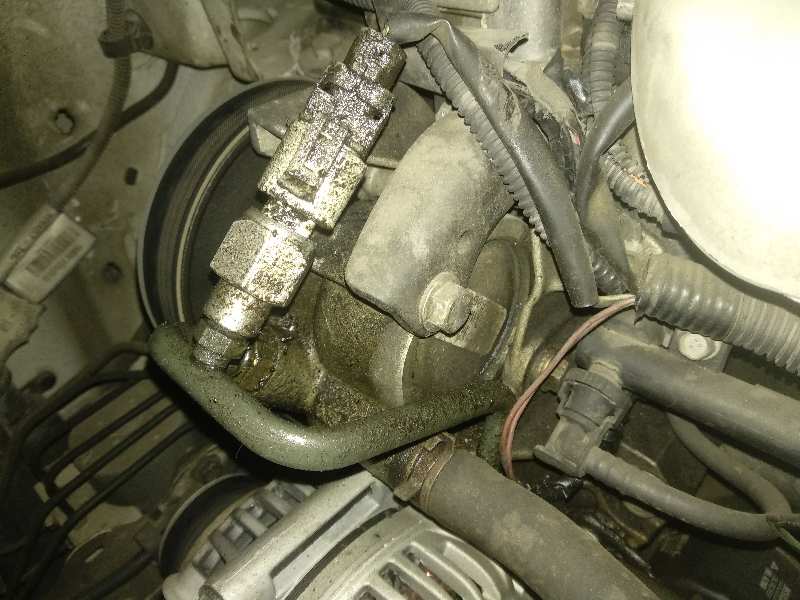 Bomba direccion renault megane i classic 1.6 16v (la00 la04 la0b la1