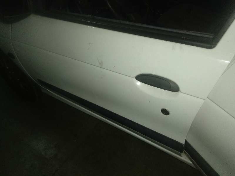 Cerradura puerta delantera izquierda renault megane i classic 1.6 16v (la00 la04 la0b la1