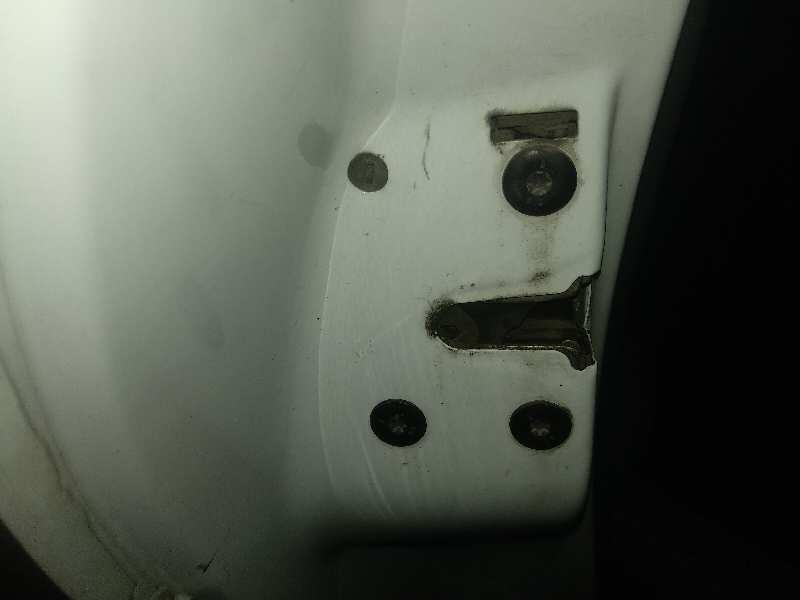 Cerradura puerta trasera izquierda renault megane i classic 1.6 16v (la00 la04 la0b la1