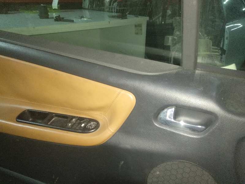 Maneta interior delantera izquierda peugeot 207 cc sport      0.0