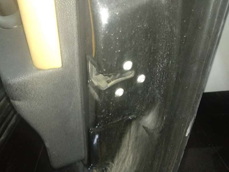 Cerradura puerta delantera derecha alfa romeo 156 1.9 jtd (932.a2b00 932.a2c00)