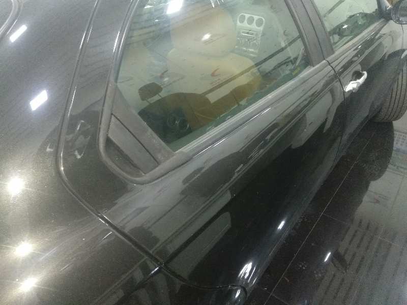 Cerradura puerta trasera derecha alfa romeo 156 1.9 jtd (932.a2b00 932.a2c00)