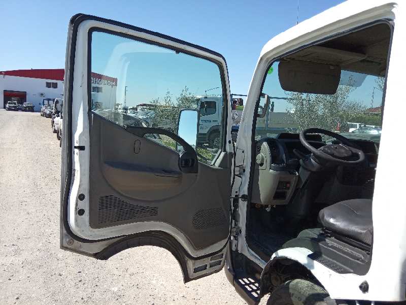 Cerradura puerta delantera izquierda nissan cabstar 35.15 dci 45.15 dci 3.0 (f24m