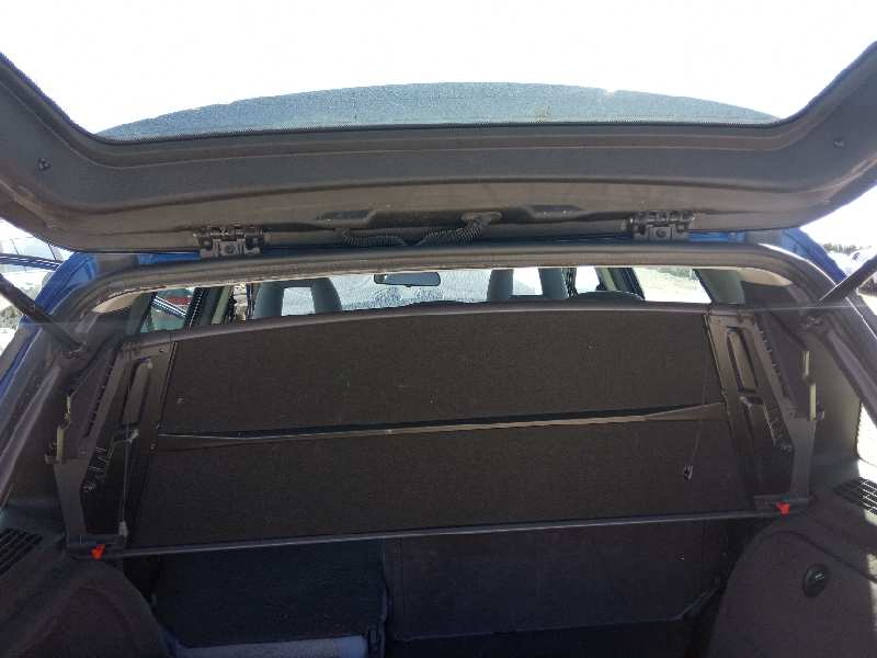Bandeja trasera mercedes-benz clase a a 140 (168.031 168.131)