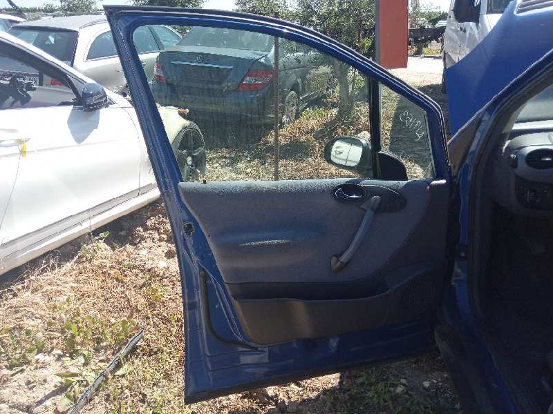 Puerta delantera izquierda mercedes-benz clase a a 140 (168.031 168.131)