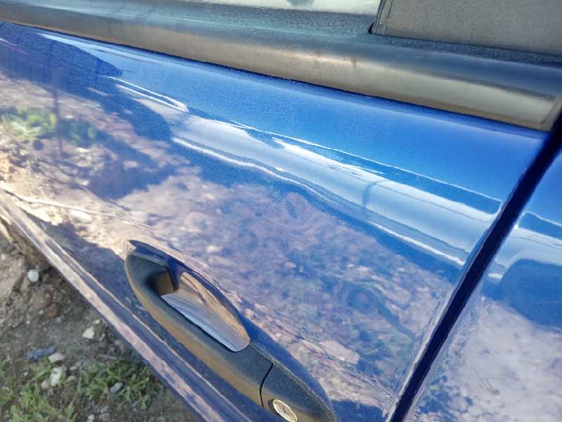 Puerta delantera izquierda mercedes-benz clase a a 140 (168.031 168.131)