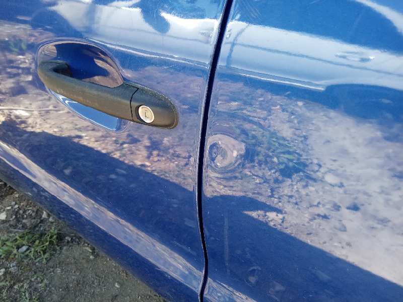 Puerta trasera izquierda mercedes-benz clase a a 140 (168.031 168.131)