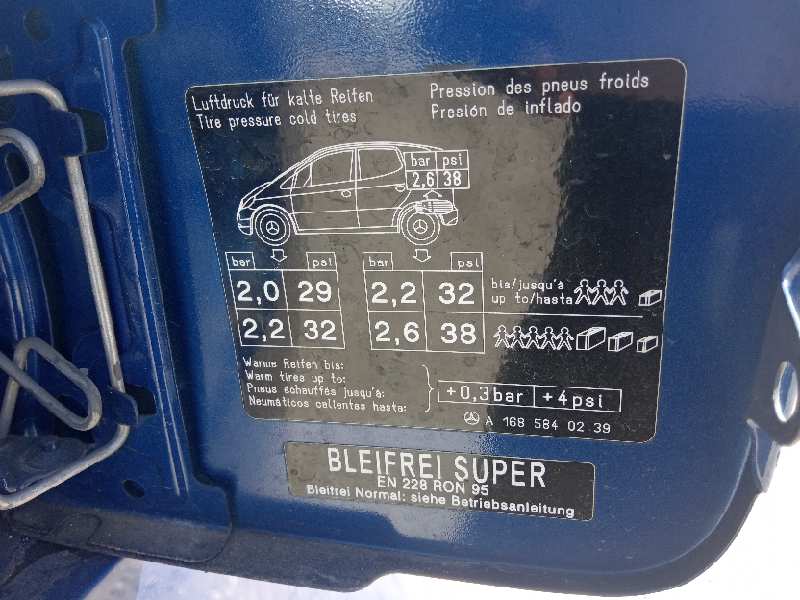 Tapa exterior combustible mercedes-benz clase a a 140 (168.031 168.131)