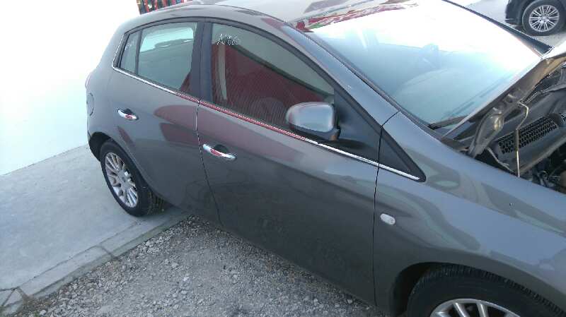 Puerta delantera derecha fiat bravo ii 1.9 d multijet