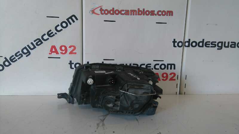 Faro derecho audi 100 2.6