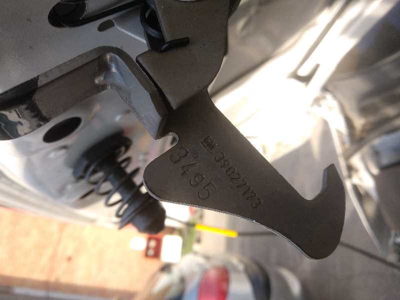 Cerradura capot opel corsa e business      05
