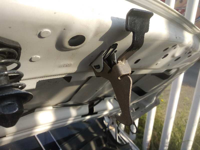 Cerradura capot opel corsa e business      05