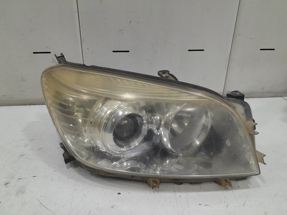 Faro derecho toyota rav 4 iii 2.2 d 4wd (ala30_)
