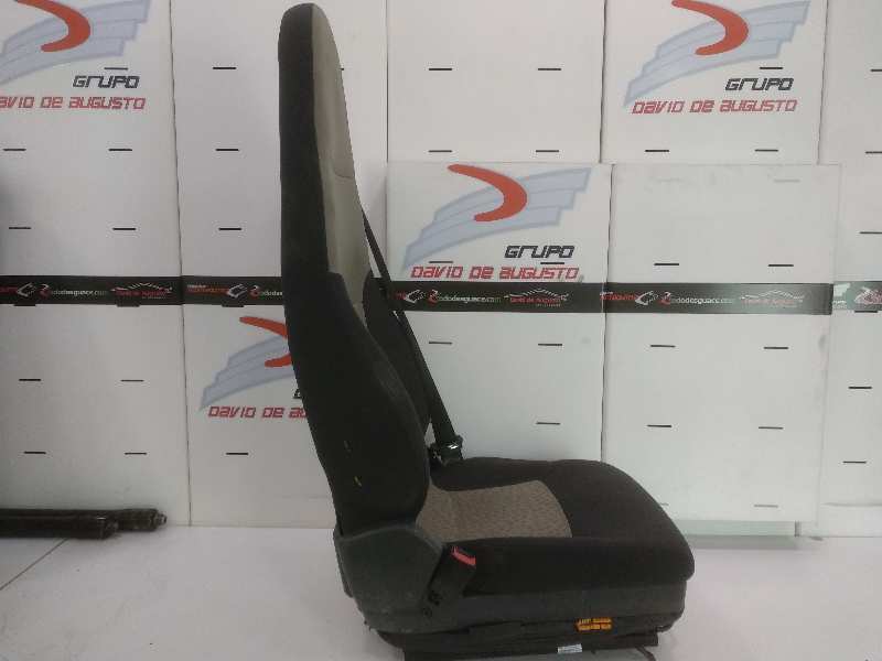 Asiento delantero izquierdo renault midlum  dxi7 241 cv 44