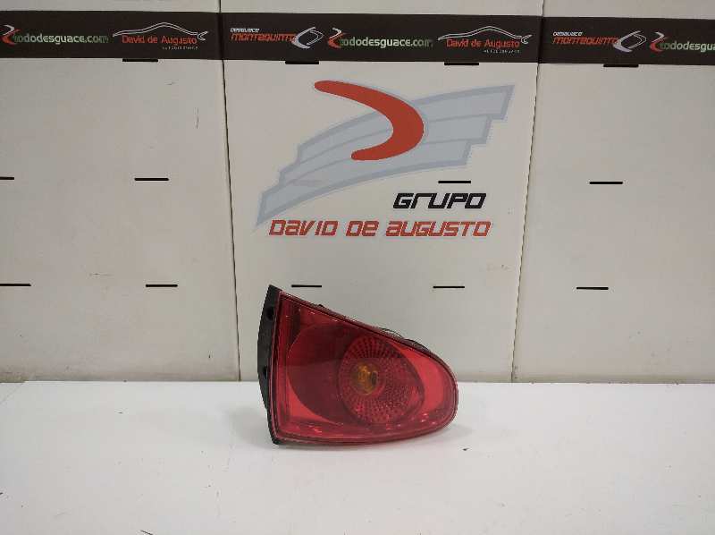 Piloto trasero izquierdo seat altea 1.9 tdi