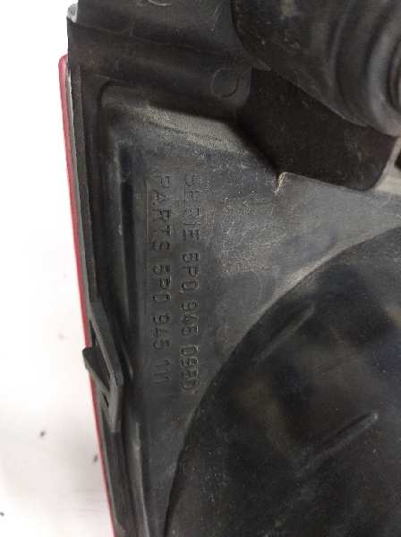 Piloto trasero izquierdo seat altea 1.9 tdi