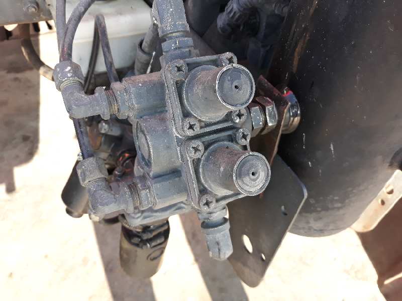 Valvula aire adicional nissan atleon 165 165      01