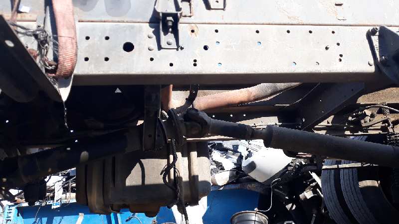 Transmision central nissan atleon 165 165      01