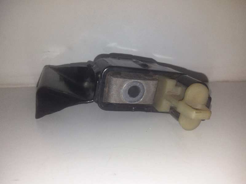 Soporte radiador mercedes actros bm 963.403 ach