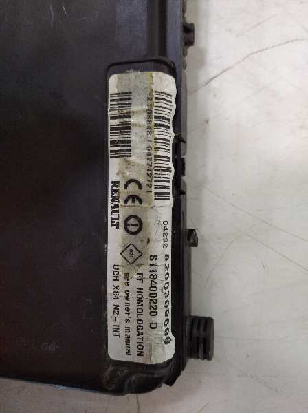 Caja reles / fusibles renault megane ii 1.5 dci (bm0f bm0t bm2b cm0