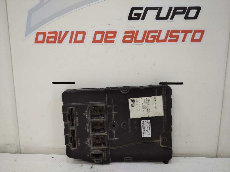 Caja reles / fusibles renault megane ii 1.5 dci (bm0f bm0t bm2b cm0