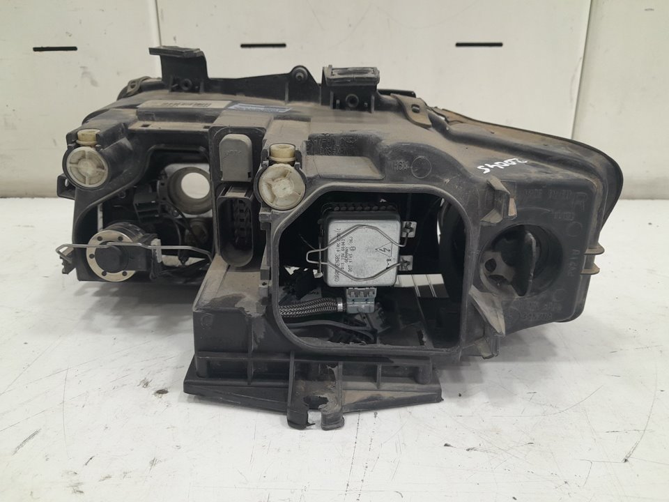 Faro derecho audi a4 avant 1.9 tdi