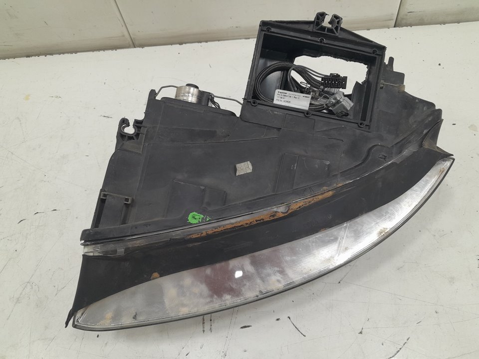 Faro derecho audi a4 avant 1.9 tdi