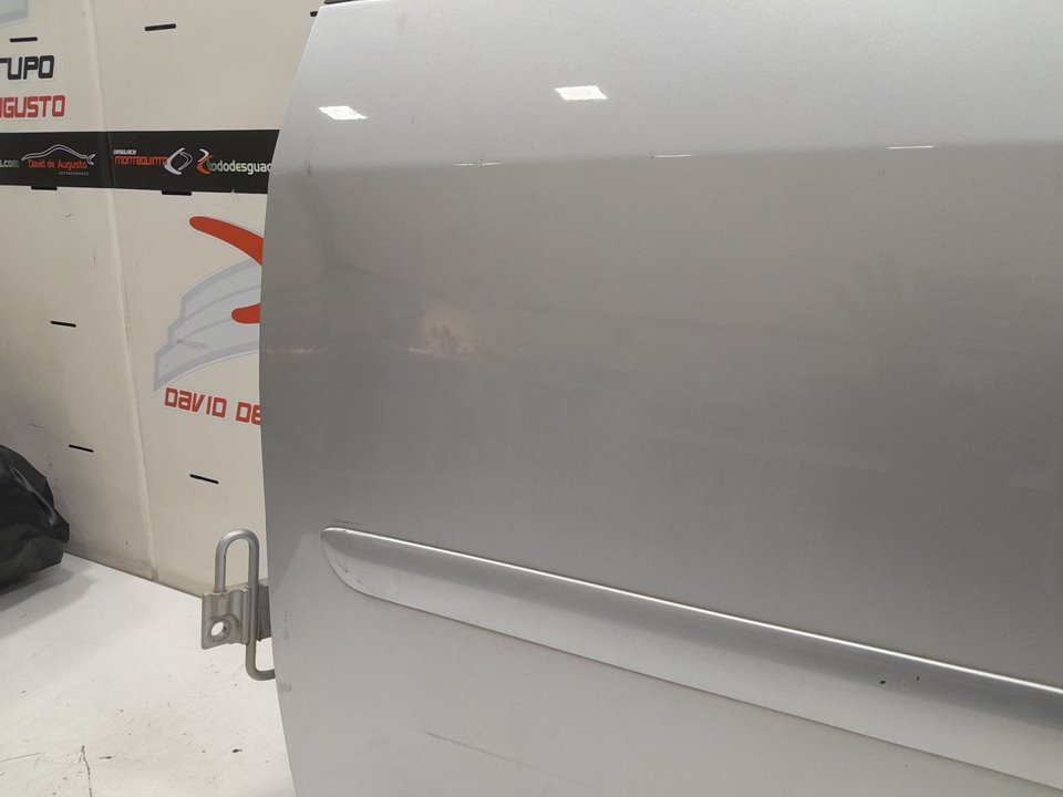 Puerta delantera izquierda volkswagen touran 1.9 tdi