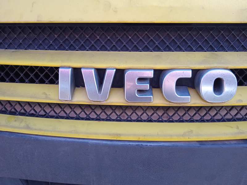Rejilla delantera iveco daily caja abierta doble