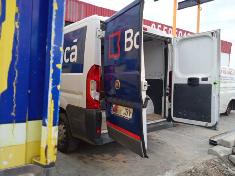 Puerta trasera izquierda fiat ducato caja cerrada combi