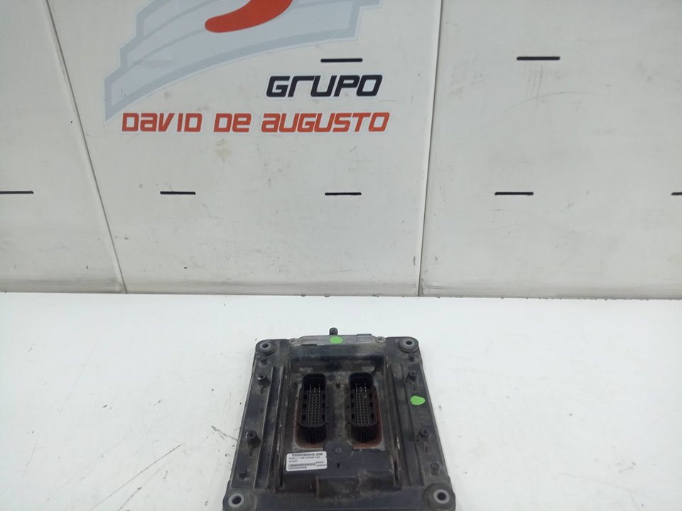 Uce ecu renault t 520 highcab t4x2   