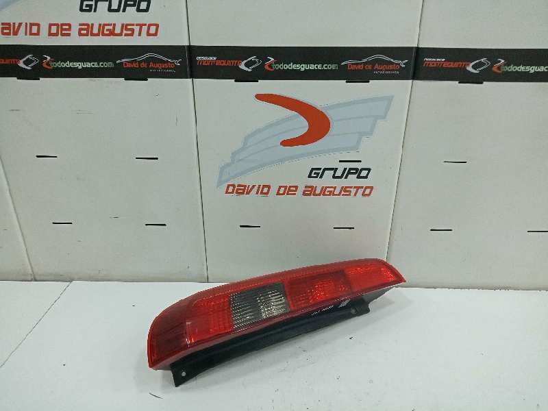 Piloto trasero izquierdo ford fiesta v 
