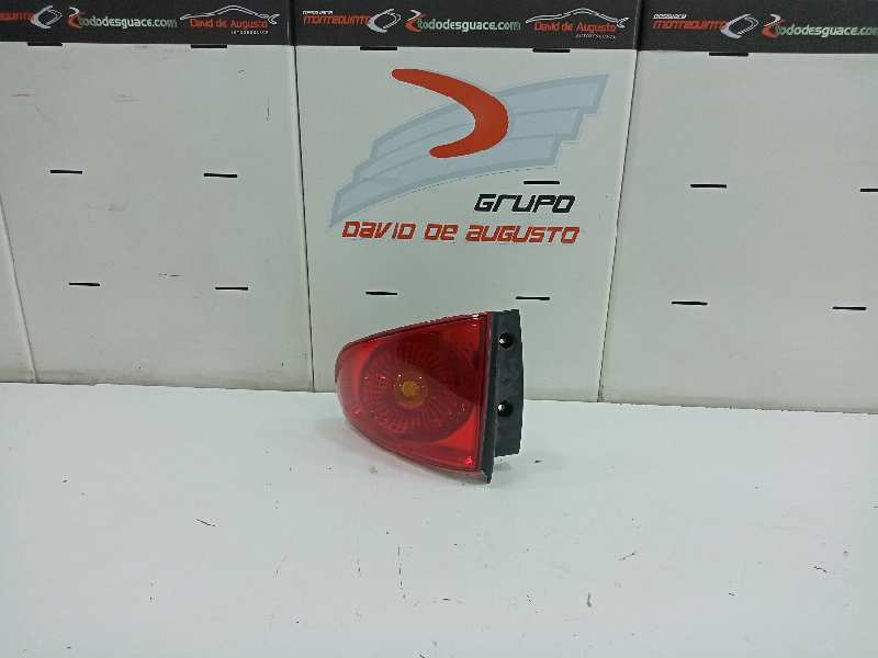 Piloto trasero derecho seat altea 1.9 tdi