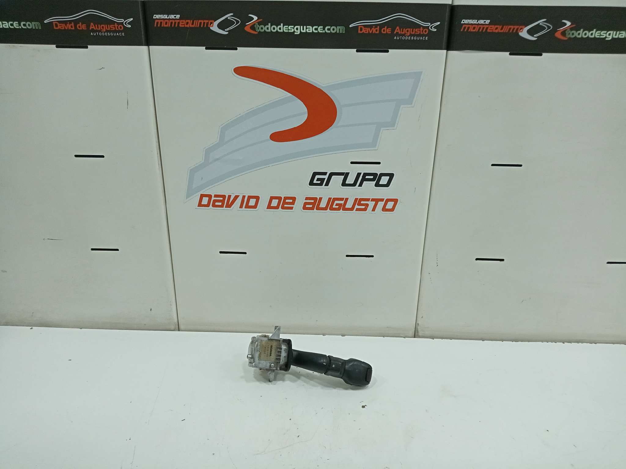 Mando selector de marchas  scania serie pgr (cclase) f