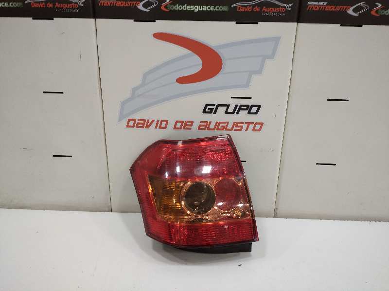 Piloto trasero derecho toyota corolla 2.0 d4d (cde120r_ cde120l_)