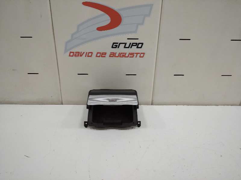 Guantera consola central fiat freemont 2.0 jtd
