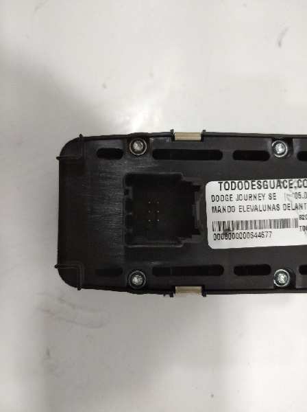 Mando elevalunas delantero derecho fiat freemont 2.0 jtd