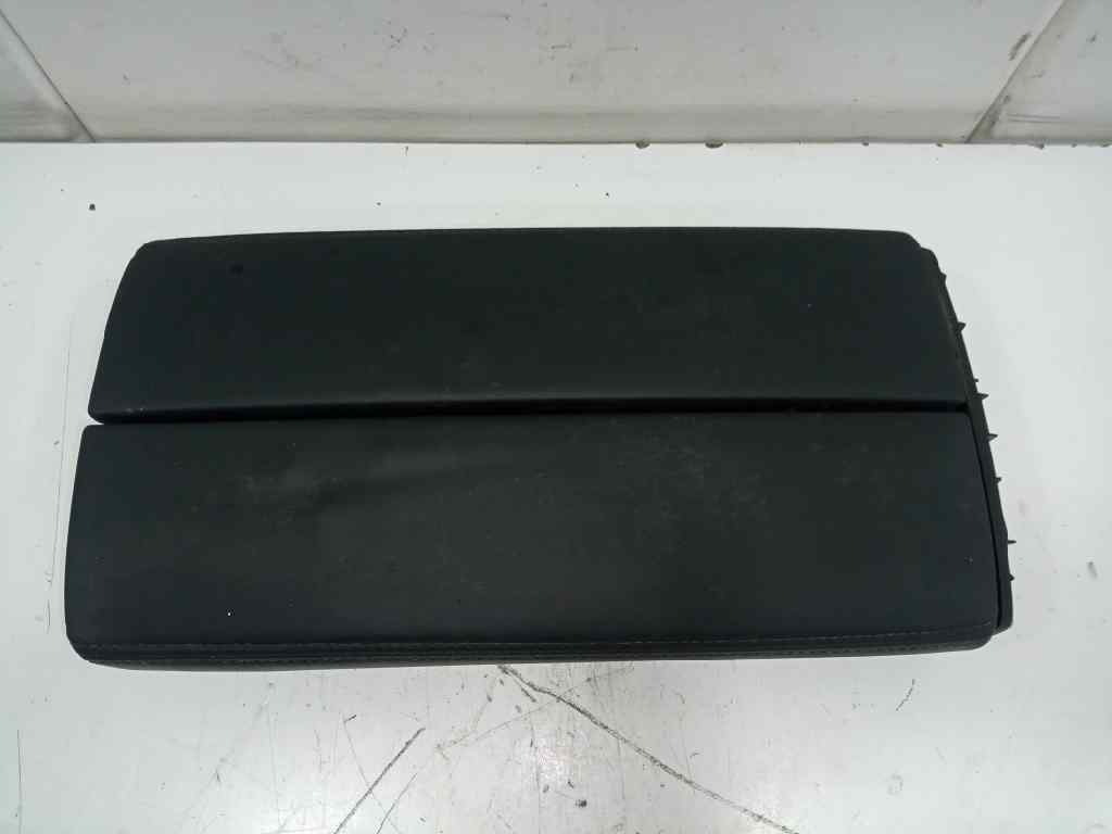 Apoyabrazos central ds 7 crossback      01.18  0