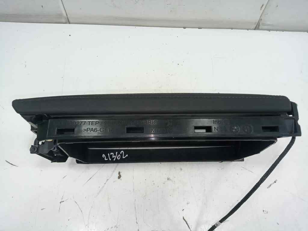 Apoyabrazos central ds 7 crossback      01.18  0