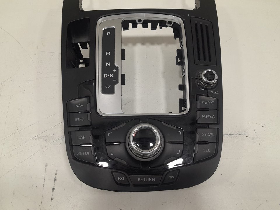 Consola central audi a4 avant 2.0 tdi