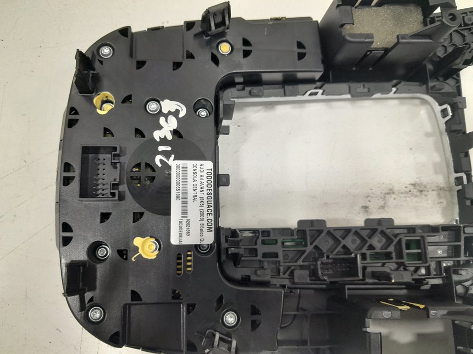 Consola central audi a4 avant 2.0 tdi
