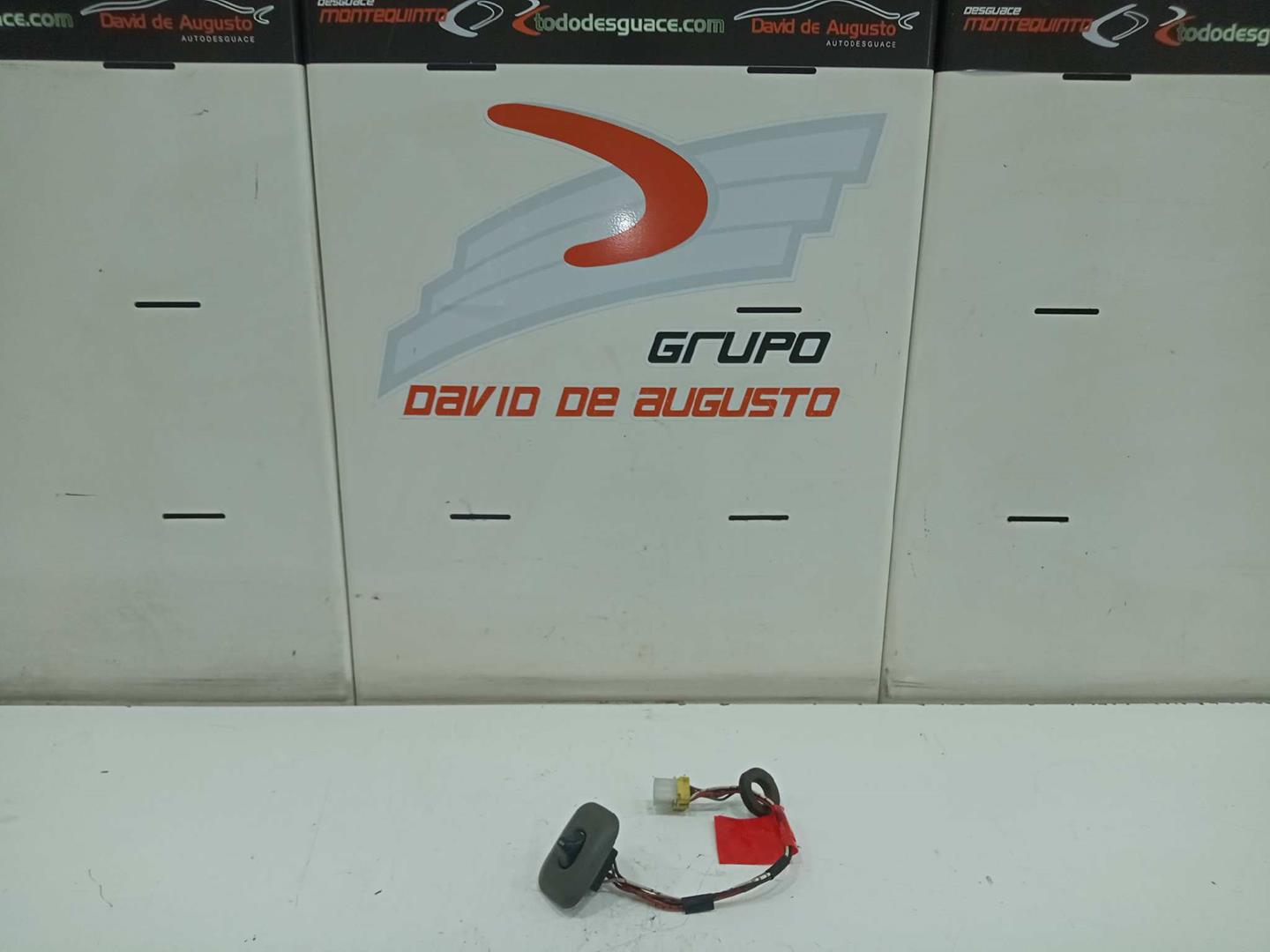 Mando elevalunas delantero derecho nissan cabstar e 120.35 120.45 (tl0)