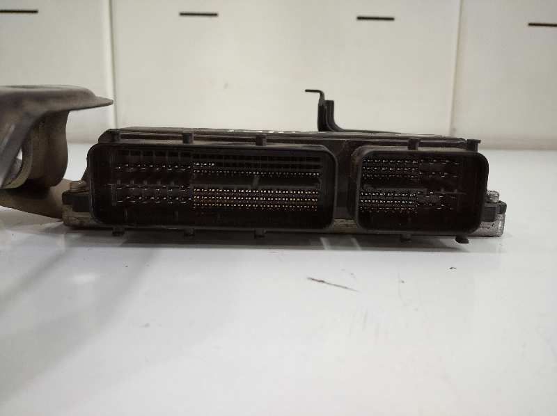 Centralita motor uce toyota rav 4 iii 2.2 d 4wd (ala30_)